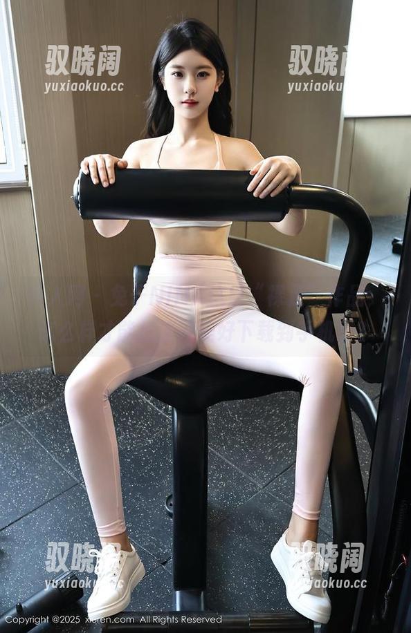 秀人网 - 兔子NINA这组“裸足”作品，怎么样才能把这种美好下载到手机里？