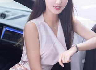 秀人网 - 妙可可Cheese的职业装：在高清美图里流流汗的同时，也在流行趋势！