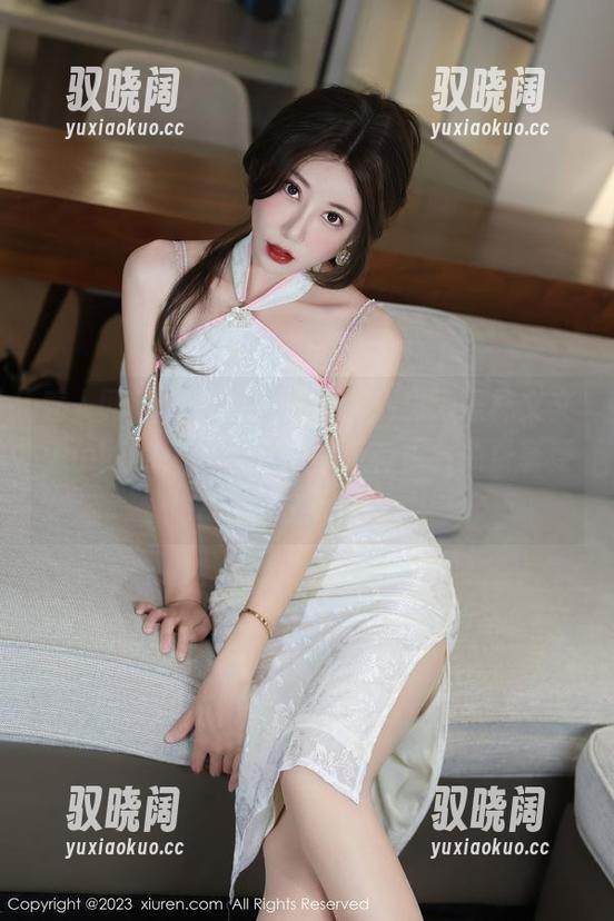 秀人网 - 白丝图包来袭，别忘了是林文文yooki的！什么时候你还有机会免费享受这波福利？