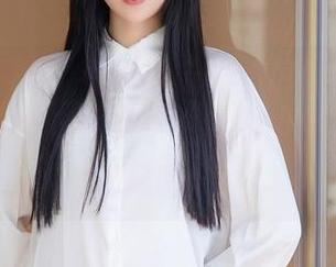 秀人网 - 看，看熊小诺的丝袜作品集：里边的每一个细节似乎在和你说悄悄话，神秘又诱人。