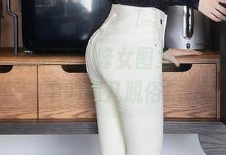 秀人网 - 金小依：修女图集，下载你想象中的超凡脱俗！
