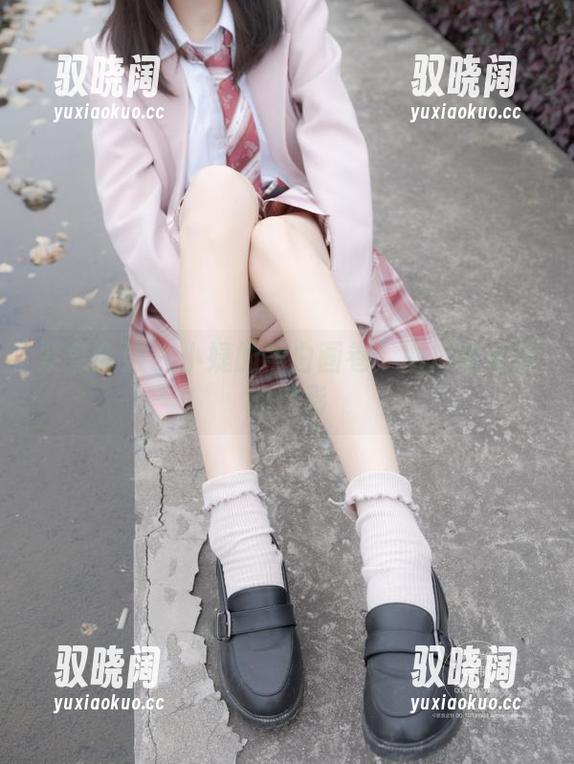 紧急企划-小婕 紧急企划 - 小婕的黑白画卷:图库里走出的魅影