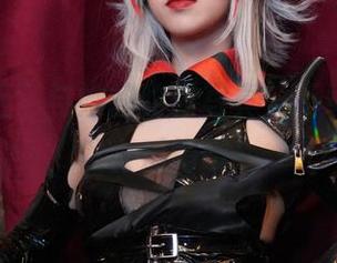 “绞肉姬”与她的豹纹写真，下载吧，不然会后悔哦！