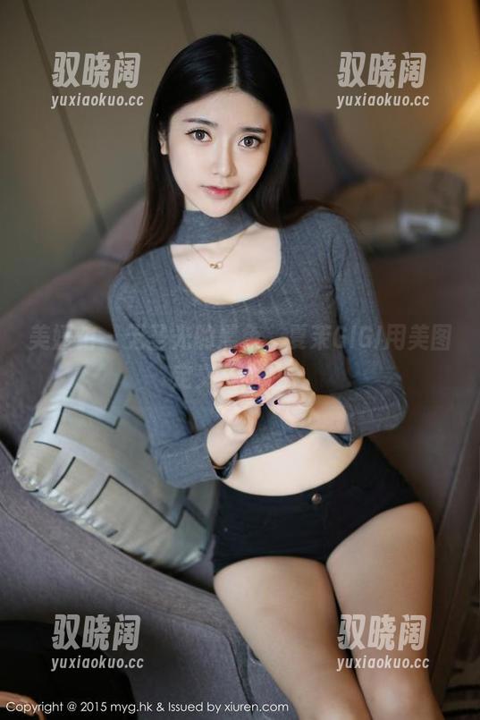 美媛馆 - 无圣光的黑色，夏茉GIGI用美图定义了个性。