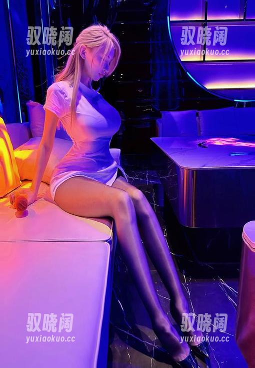 脸红Dearie 微密圈 - 脸红Dearie的私房美图,独特又不羁,哪条美图都在彰显叛逆的秘密。
