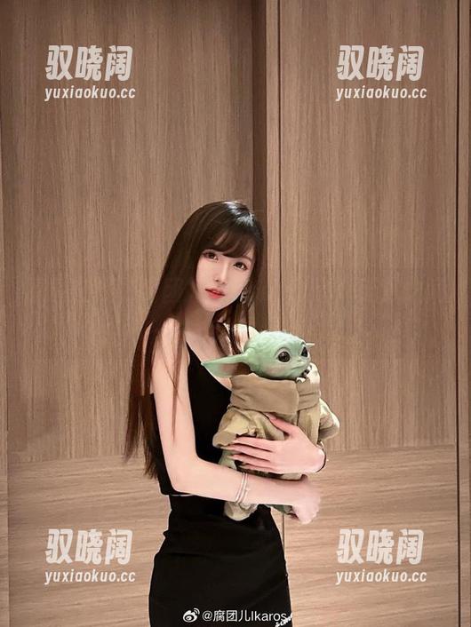 原图在线，腐团儿Ikaros眼镜是无意之间的加分项吧？