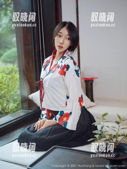 花漾show - Cris_卓娅祺黑白，原图让我想起了童年的涂鸦，壁纸是不是该有点特色？