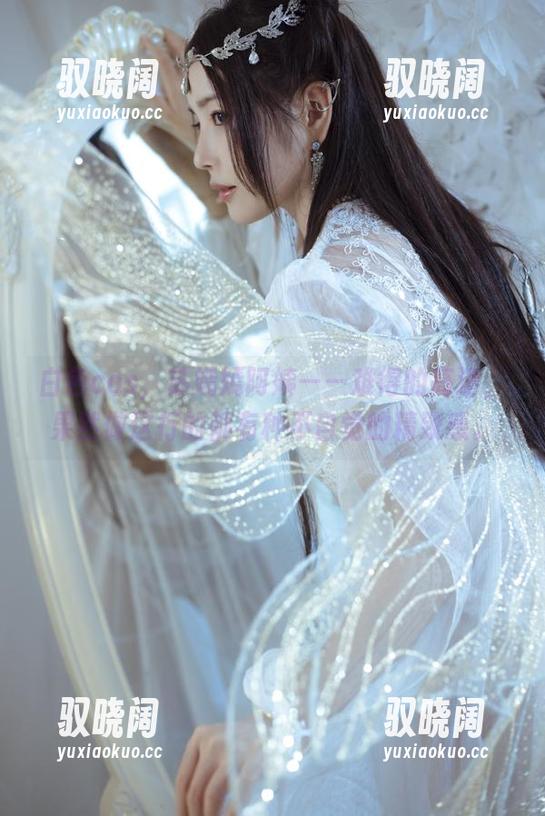 白色cos，苏嫣嫣阿姨——难得的高清，果然做这行的都有种不自觉的精致感。