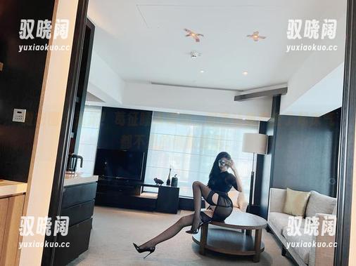 微密圈 - 最新！葛征睡衣图包，居然让我产生了起床气都不想的懒散情绪。