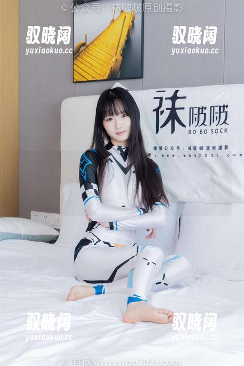 袜啵啵 - 高跟凉鞋和小安，怎么可以不在这一套写真中亮相呢？每一步都是一次魔法！