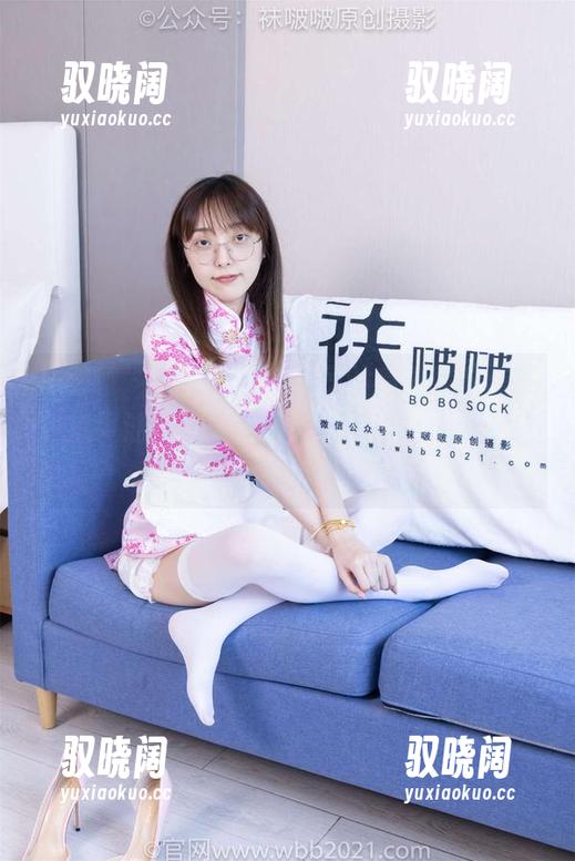 袜啵啵 - 菜鸟进阶！稚予的高清套图，黑色指甲油妆点裸足，小心，不小心踩到魅力。