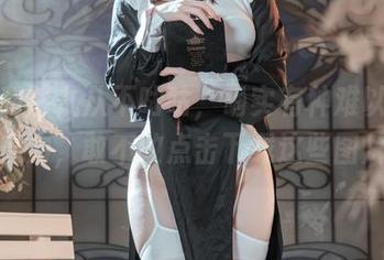 礼服和阿九从不咕咕，确实有种难以言喻的魔力，敢不敢点击下载这些图片？