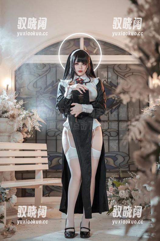 礼服和阿九从不咕咕，确实有种难以言喻的魔力，敢不敢点击下载这些图片？