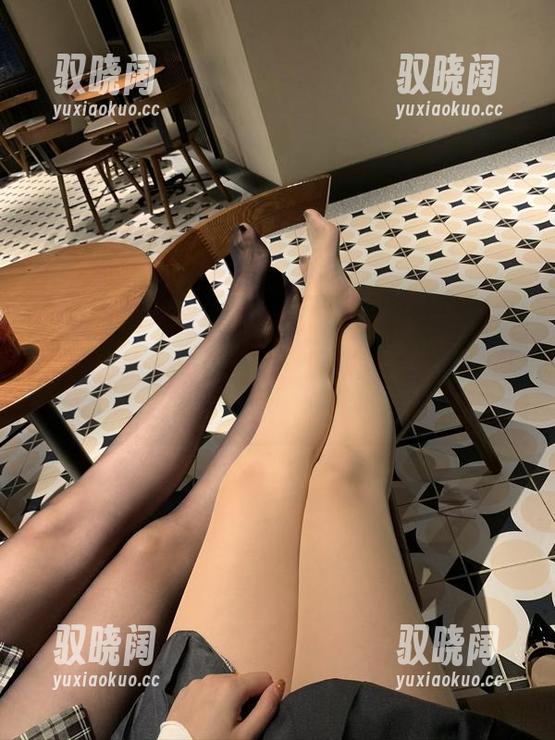 微密圈 - “雅雅的气质呀”的高跟鞋合集，光明磊落又无圣光，原来高跟鞋能如此任性。
