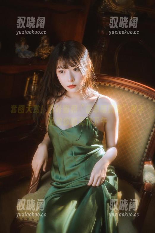 套图大赏！百叶窗和“香草喵露露”联手拯救你的无聊下午